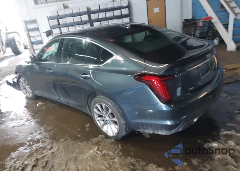 2022 Cadillac Ct5 Premium Luxury z USA, uszkodzony, nr VIN 1G6DT5RW5N0136017